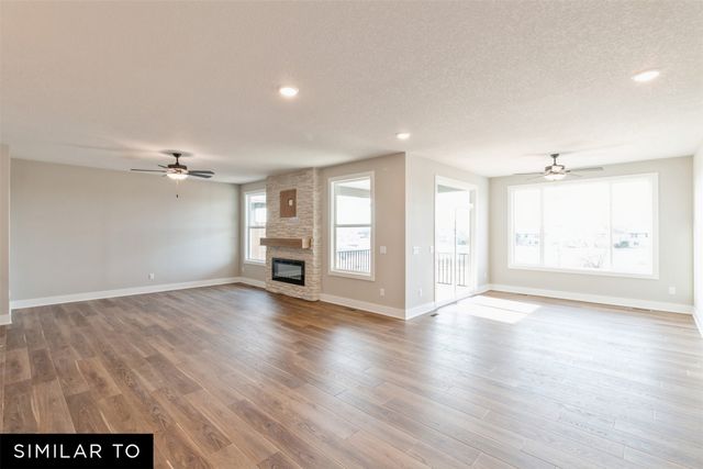 5714 NE Creek Ridge Drive, Ankeny, IA 50021