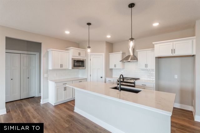 5714 NE Creek Ridge Drive, Ankeny, IA 50021