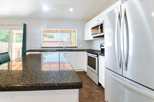 2421 W Brooks Street, Chandler, AZ 85224