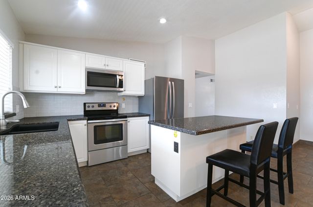 2421 W Brooks Street, Chandler, AZ 85224
