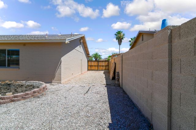 2421 W Brooks Street, Chandler, AZ 85224