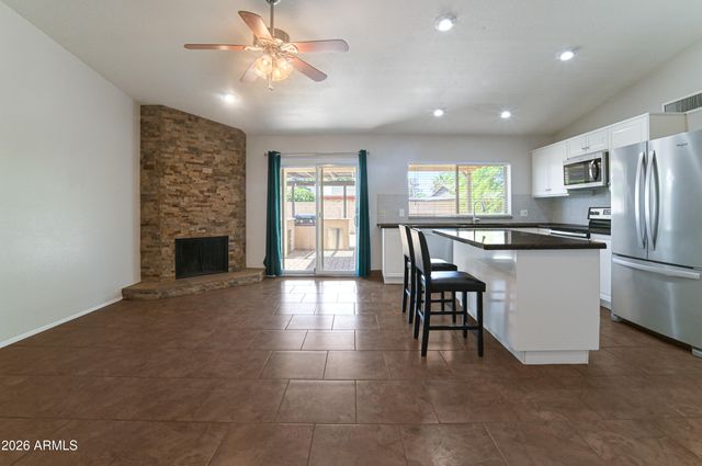 2421 W Brooks Street, Chandler, AZ 85224