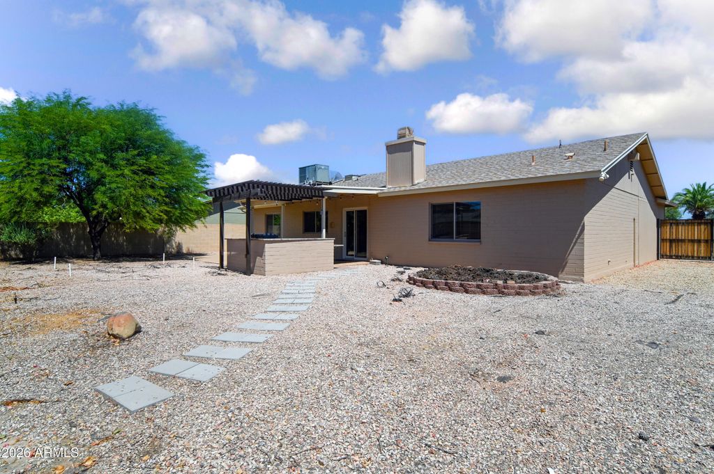 2421 W Brooks Street, Chandler, AZ 85224 — photo 4