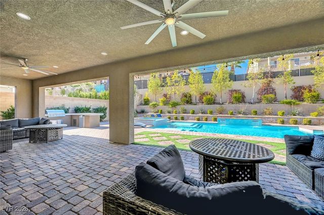 7521 Tucker William Street, Las Vegas, NV 89149