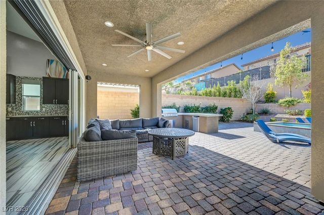 7521 Tucker William Street, Las Vegas, NV 89149