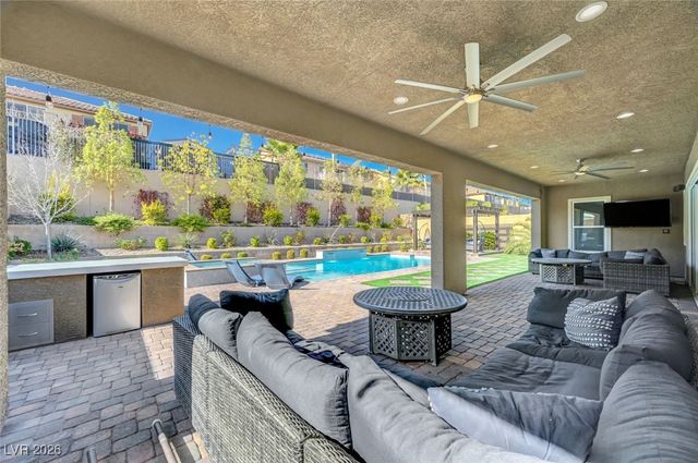 7521 Tucker William Street, Las Vegas, NV 89149