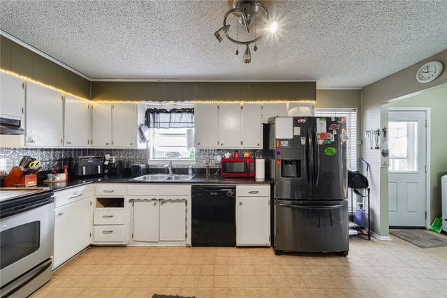 10 Carter Road, Van Alstyne, TX 75495