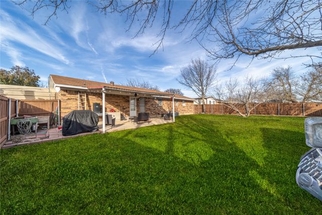 10 Carter Road, Van Alstyne, TX 75495