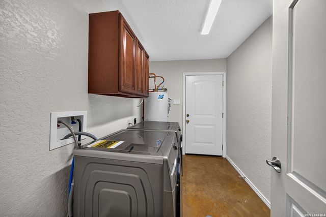 4044 W Fm 476, Poteet, TX 78065