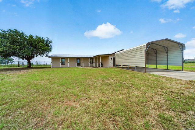 4044 W Fm 476, Poteet, TX 78065