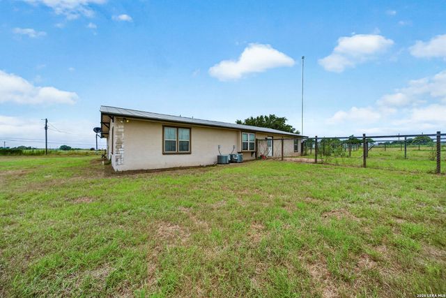 4044 W Fm 476, Poteet, TX 78065