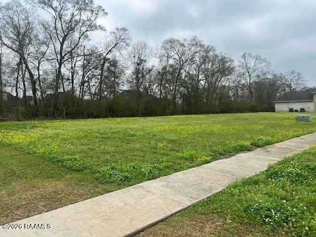 200 Fawn Crest Drive, Lafayette, LA 70508