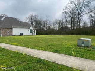200 Fawn Crest Drive, Lafayette, LA 70508