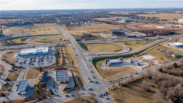 3524 S 48th Street, Springdale, AR 72762