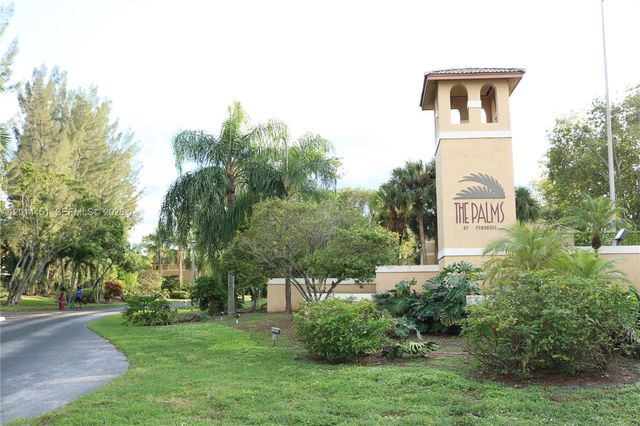 9491 S Palm Cir S 101, Pembroke Pines, FL 33025