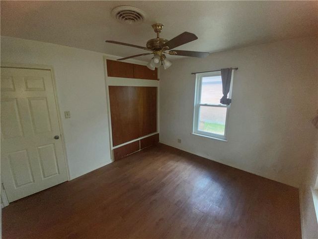 11107 Sunny Dr, Corpus Christi, TX 78410