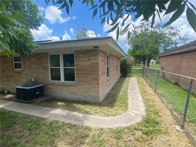 11107 Sunny Dr, Corpus Christi, TX 78410