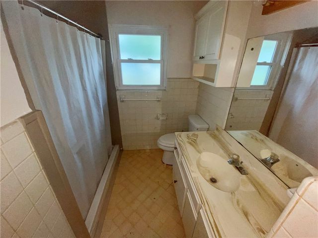 11107 Sunny Dr, Corpus Christi, TX 78410