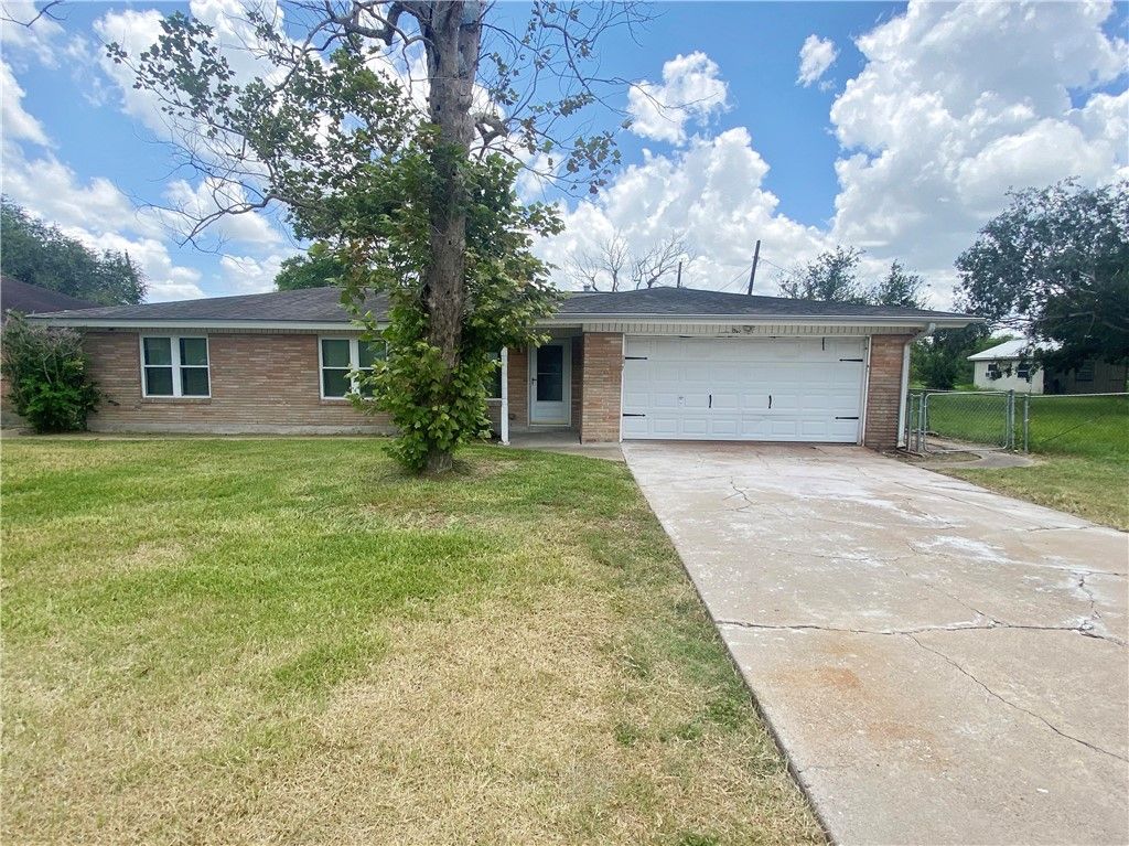 11107 Sunny Dr, Corpus Christi, TX 78410