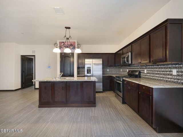 11629 GROTTO BAY Court, El Paso, TX 79936