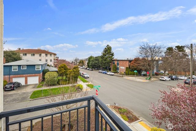 3443 21st Avenue W, Seattle, WA 98199
