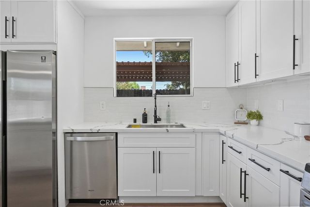 23701 Califa, Los Angeles, CA 91367