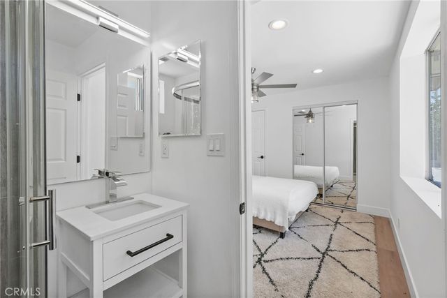 23701 Califa, Los Angeles, CA 91367