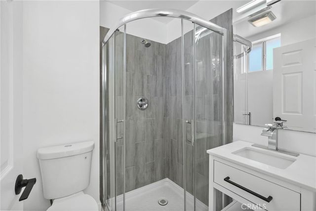 23701 Califa, Los Angeles, CA 91367
