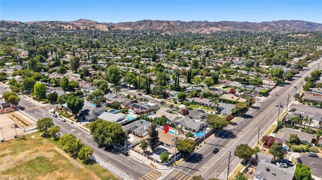 23701 Califa, Los Angeles, CA 91367