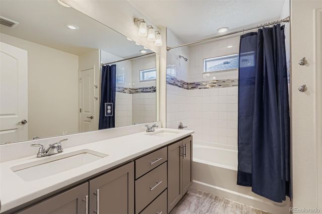 22238 E 45th Place, Aurora, CO 80019