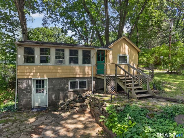 69 River Road, Clinton, CT 06413
