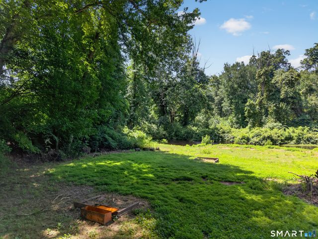 69 River Road, Clinton, CT 06413