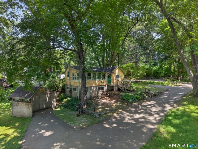 69 River Road, Clinton, CT 06413