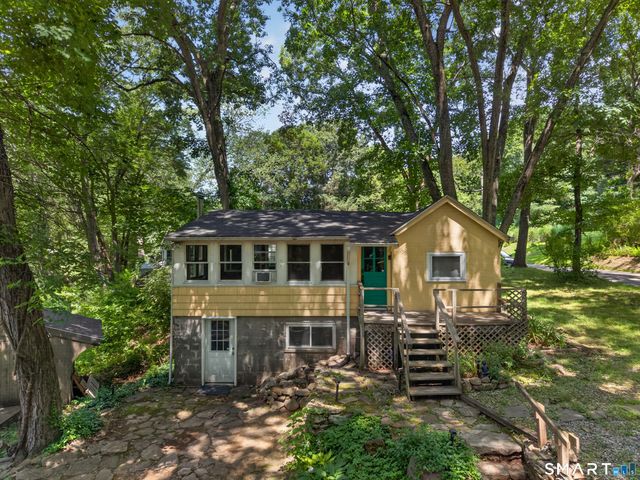 69 River Road, Clinton, CT 06413