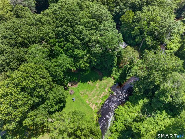 69 River Road, Clinton, CT 06413