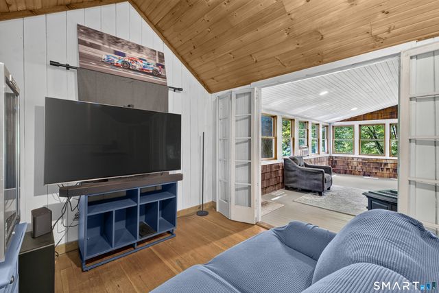 69 River Road, Clinton, CT 06413