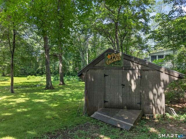 69 River Road, Clinton, CT 06413