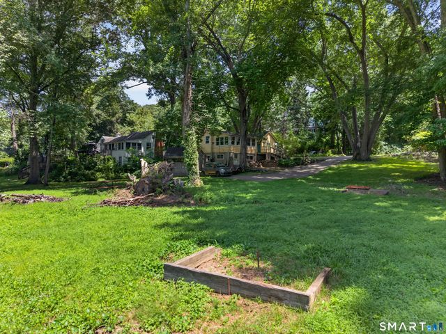 69 River Road, Clinton, CT 06413