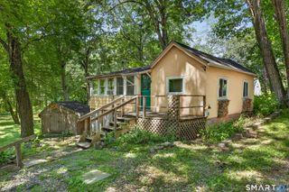 69 River Road, Clinton, CT 06413