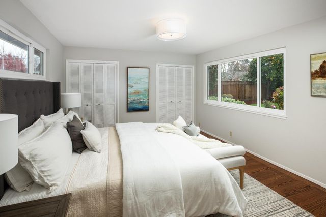 1933 Golden Way, Mountain View, CA 94040