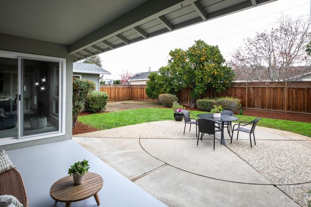 1933 Golden Way, Mountain View, CA 94040