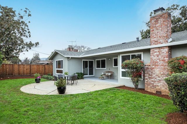 1933 Golden Way, Mountain View, CA 94040