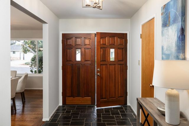 1933 Golden Way, Mountain View, CA 94040