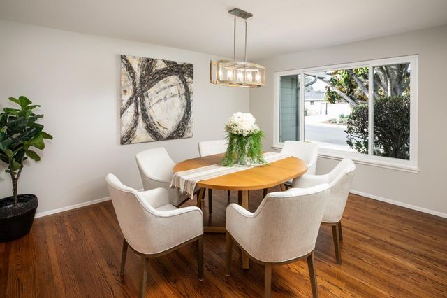 1933 Golden Way, Mountain View, CA 94040