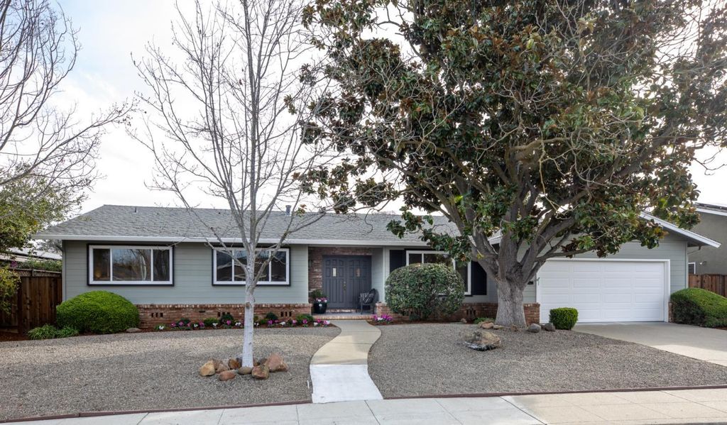 1933 Golden Way, Mountain View, CA 94040