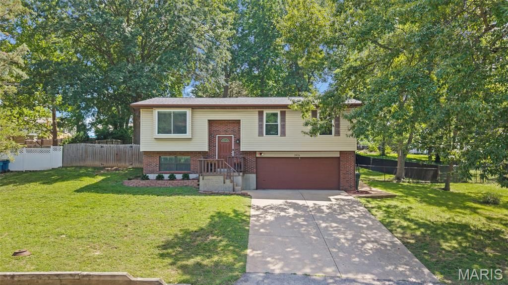 2834 Tommy Drive, Arnold, MO 63010