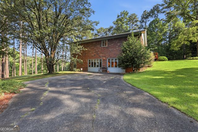 33 Cherokee Hills Lane, Toccoa, GA 30577