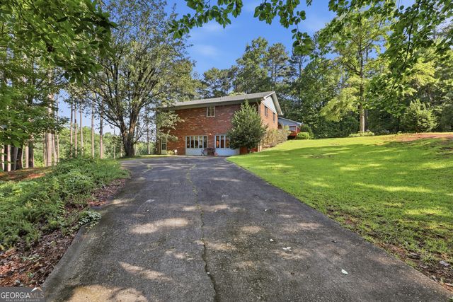 33 Cherokee Hills Lane, Toccoa, GA 30577
