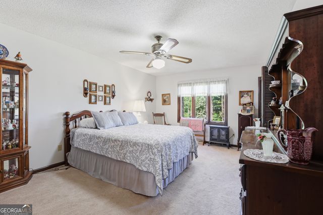 33 Cherokee Hills Lane, Toccoa, GA 30577