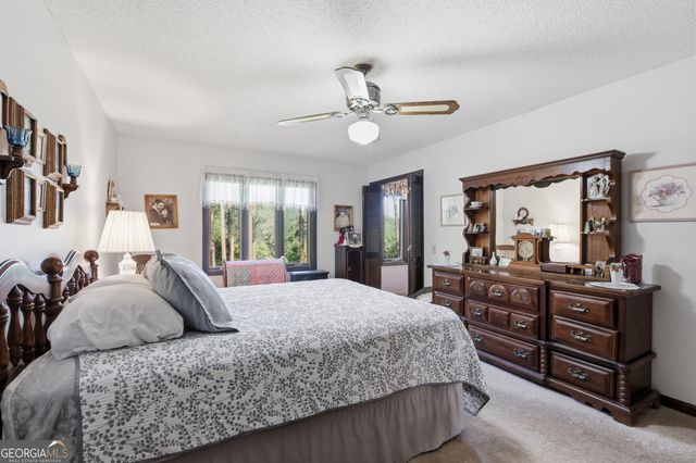 33 Cherokee Hills Lane, Toccoa, GA 30577